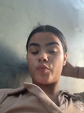 Czat XXX na żywo – Kaily_Sweet16