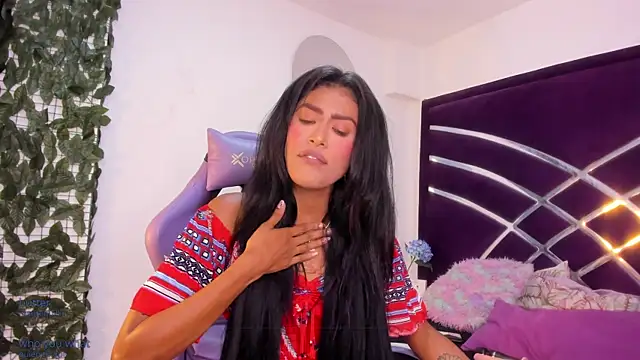 Chat +18 de Zyrelia_Vael ao vivo