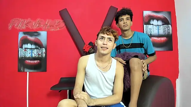 Chatroom XXX en direct de VERY_HOT_GUYS