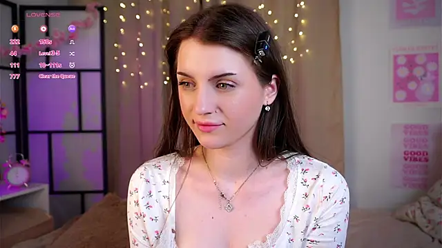 Chat +18 de KathiGulston ao vivo