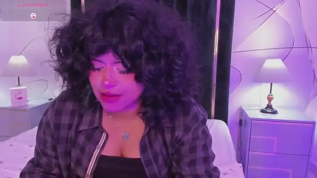 VinkSmokee's Live XXX Chat