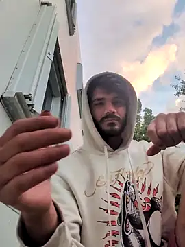 Seth_Crown: διαδικτυακό σόου στην κάμερα