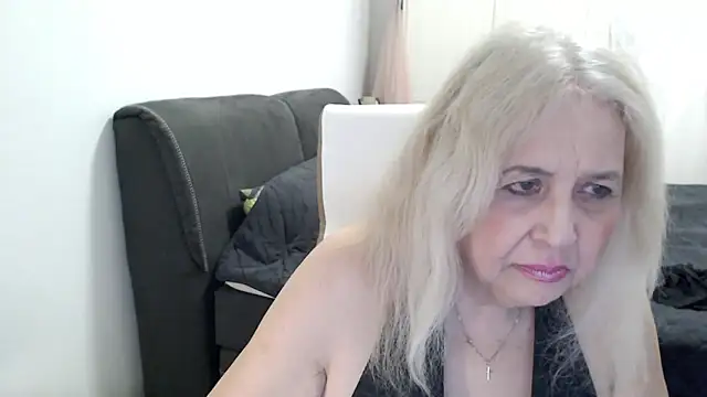 Chat +18 de SusiLifeXXX ao vivo