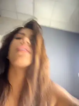 OneInAMillionXXX's Live XXX Chat