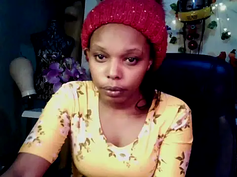 Anaconda2350 Adlı Modelin Canlı XXX Sohbeti