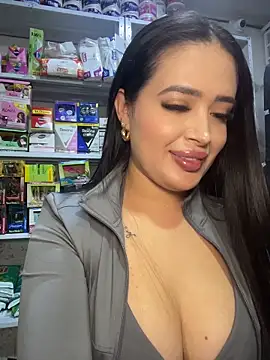 Sara_fun live XXX chat