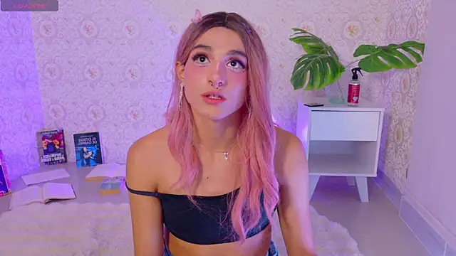 Mikavelvet08 Webcamshow