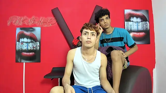 Czat XXX na żywo – VERY_HOT_GUYS