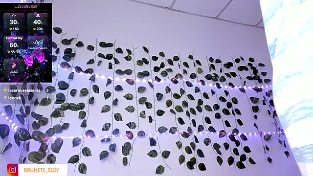 Chat XXX en directo de sexy_brunette_12
