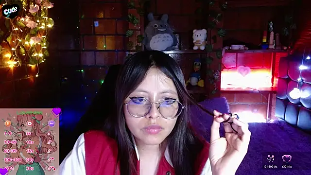 MidoriQuiinn Chat XXX live