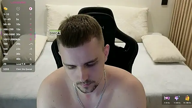 Show modela Larstar01 na web-kameri