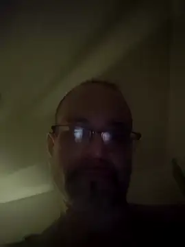 Chat +18 de Curious9884 ao vivo