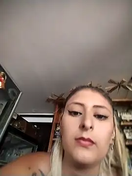 catalella16 লাইভ XXX চ্যাট