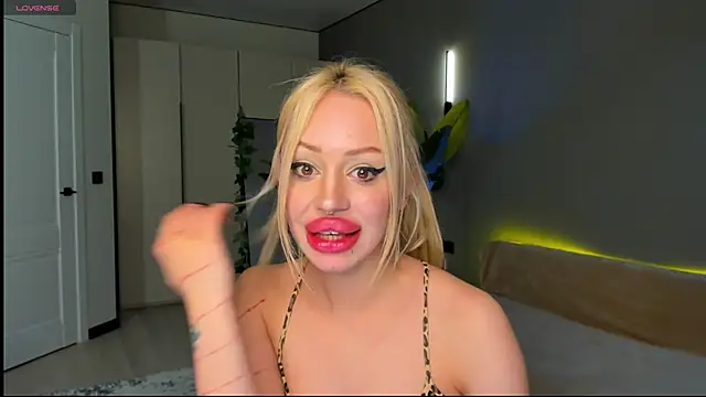 Luna_Beverly Obrolan Langsung XXX