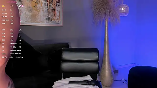 Chat +18 de LizzHamilton__ ao vivo