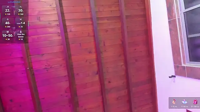 Nikki__uwu Show Webcam