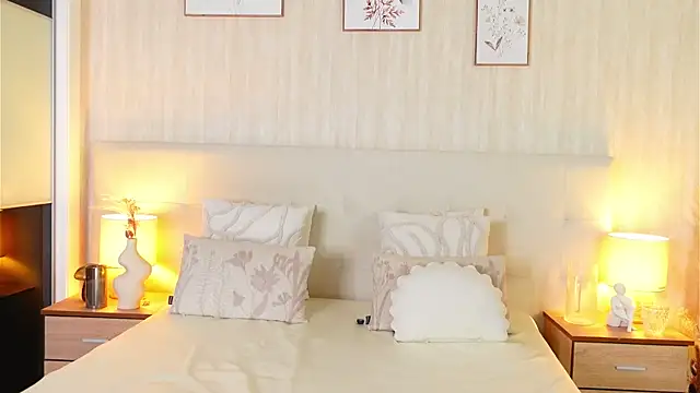 Chat XXX en directo de ZamphyraNightt