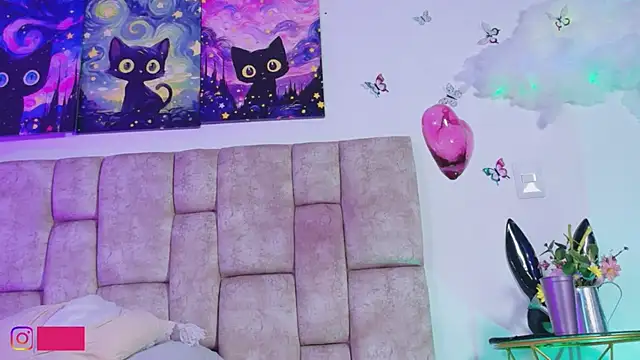 MiiaBlumm_ Live XXX Chat