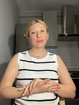 Kittie_Valentine Chat XXX in diretta