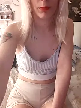 MarikaWild93のライブXXXチャット