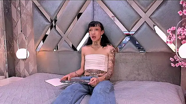 MadisonWood01 Adlı Modelin Canlı XXX Sohbeti