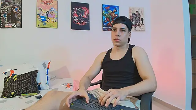 jonathanjoestar_ Show in webcam