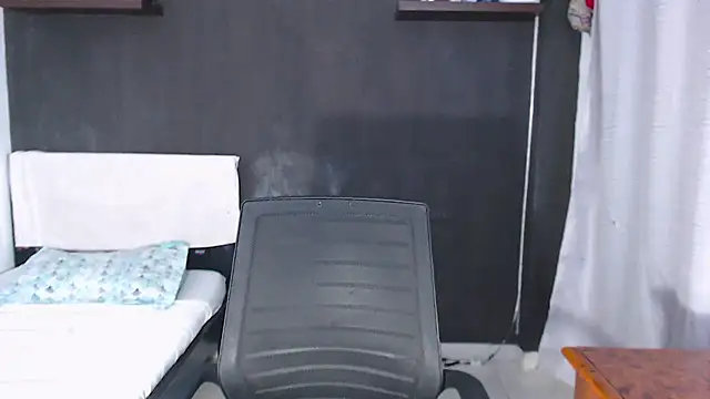 SusanLeroy élő XXX-chatje