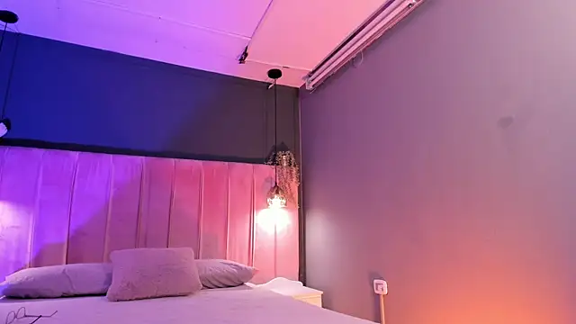 riley_bensongh Live XXX Chat