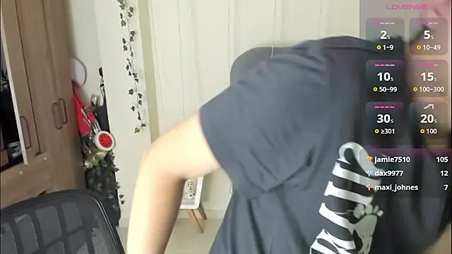 Chat +18 de Felix_kitty ao vivo