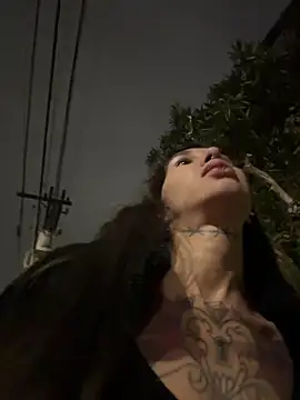 Nikatsun Live XXX chat