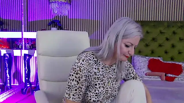 LadyTouch Chat XXX live