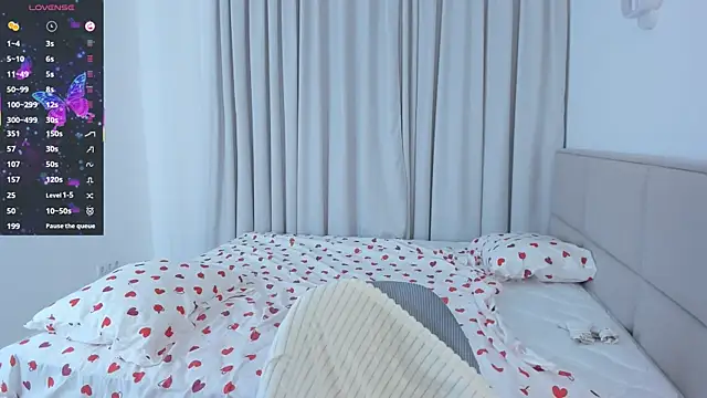 Chat +18 de ErinnPieloch ao vivo