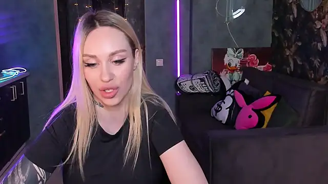 Blckmirrorr's Live XXX Chat