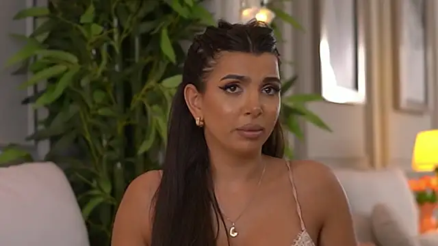 NicoleCellini's Live XXX Chat