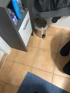 Spielzeugtwink 在線直播表演