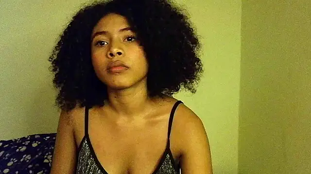 Larita_curly's Live XXX Chat