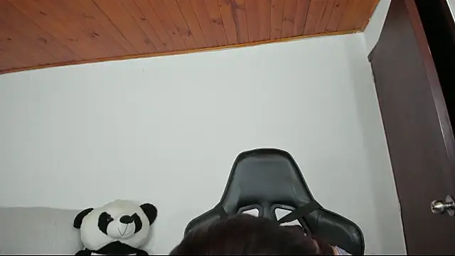 Arenne_rouse's Live XXX Chat