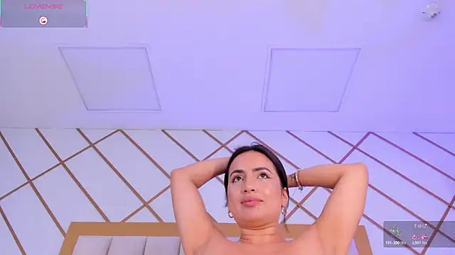 Chat XXX ao vivo de ZaraVesari