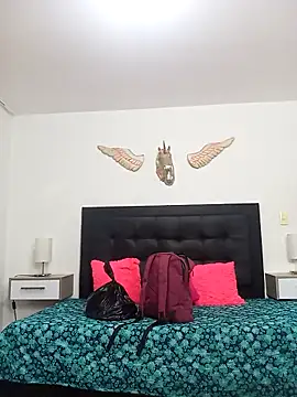 Chat +18 de Natalye_23 ao vivo