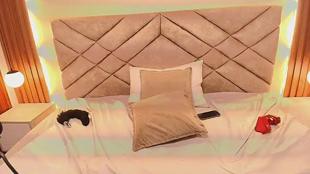 Kittie_Vixen Webcam Show