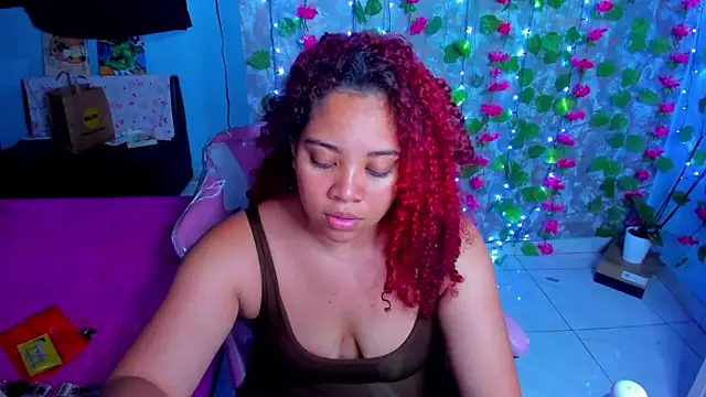 AngelaCoffee Adlı Modelin Canlı XXX Sohbeti