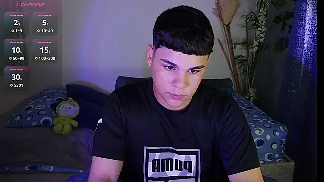 eithan_jonnes: онлайн-секс-чат