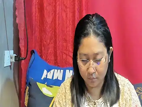 PINAYSUNSHINE38's Live XXX Chat