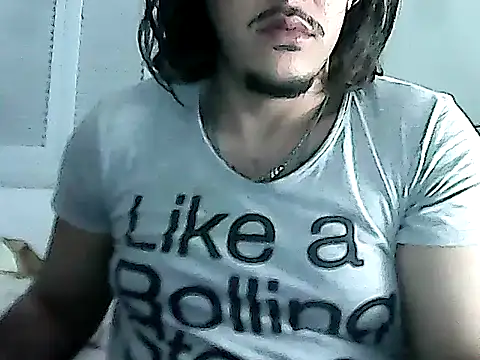 zebbi29GguyTn Adlı Modelin Web Kamerası Şovu