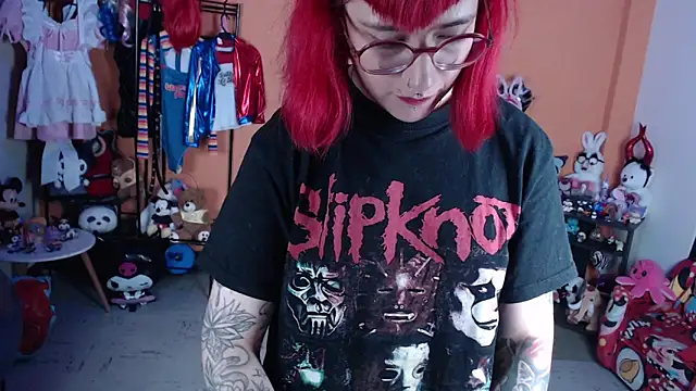 MissMiia2 Adlı Modelin Canlı XXX Sohbeti