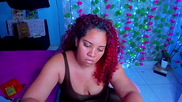 Chat +18 de AngelaCoffee ao vivo