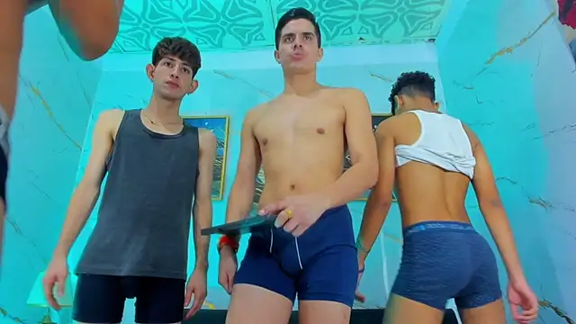 Spicy_guys Chat XXX in diretta