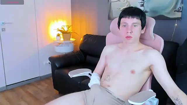 CutieKai_'s Webcam Show