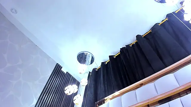 SarayRoyse's Live XXX Chat