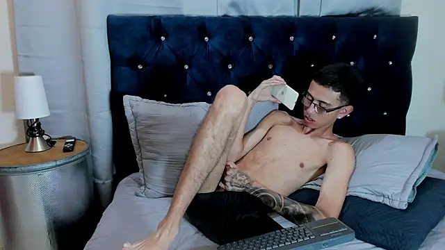 Pertunjukan Kamera Web asher_lux